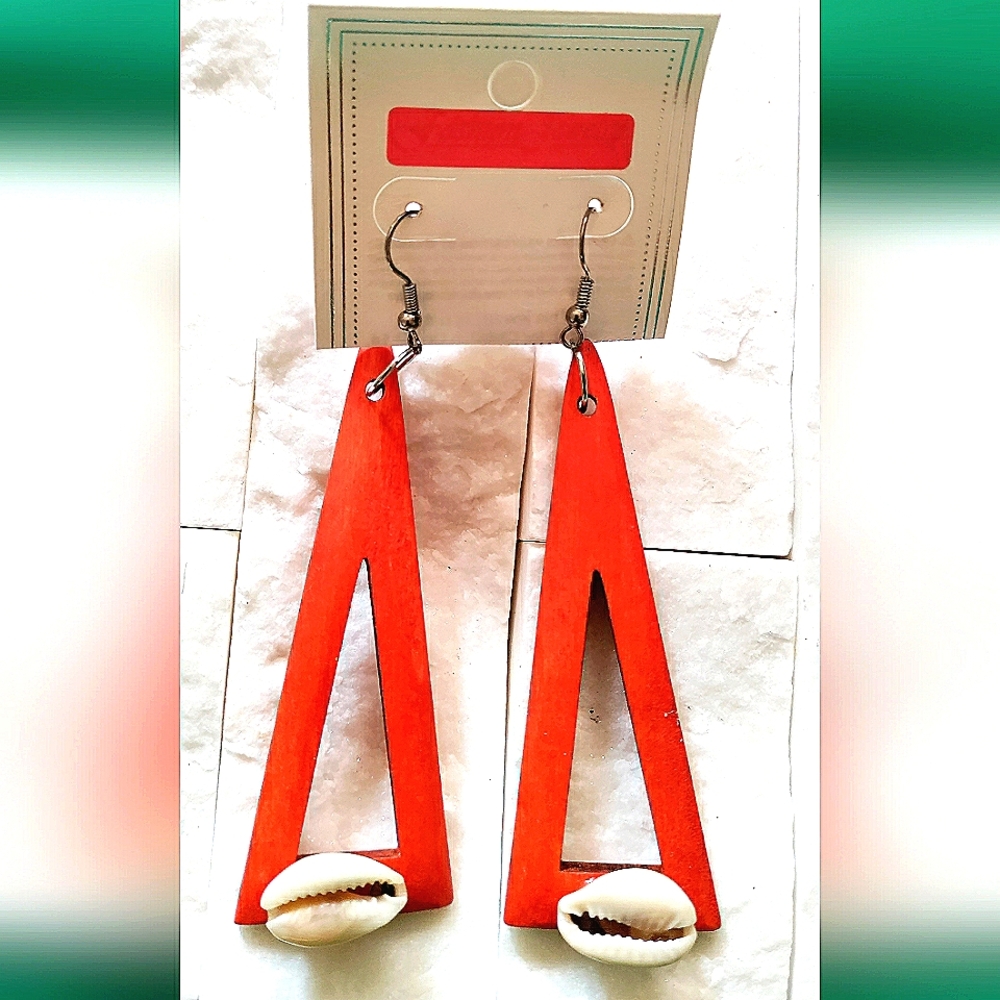 NEW Handmade Earrings Open Pyramids-Triangles w/Cowries! 3x1". Handpainted Wood.